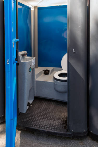 Porta potty delivery and setup in District Heights, MD